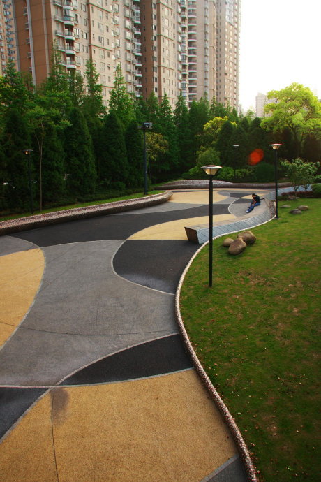 蘇州河延線景觀(自然與藝術(shù)完美結(jié)合)作者:羅駝翔子,景觀前線inla.com.cn 景觀設(shè)計(jì)門戶